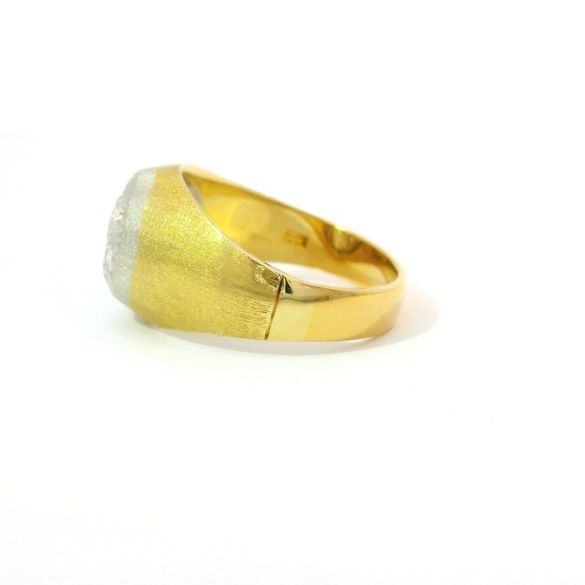14 Karat Gelbgoldring mit 7 Brillanten