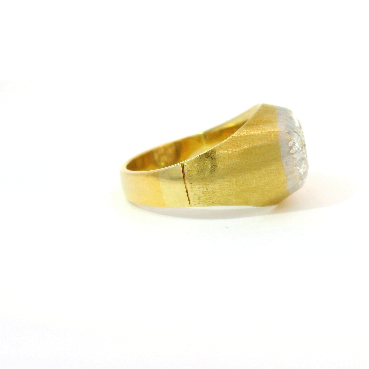 14 Karat Gelbgoldring mit 7 Brillanten