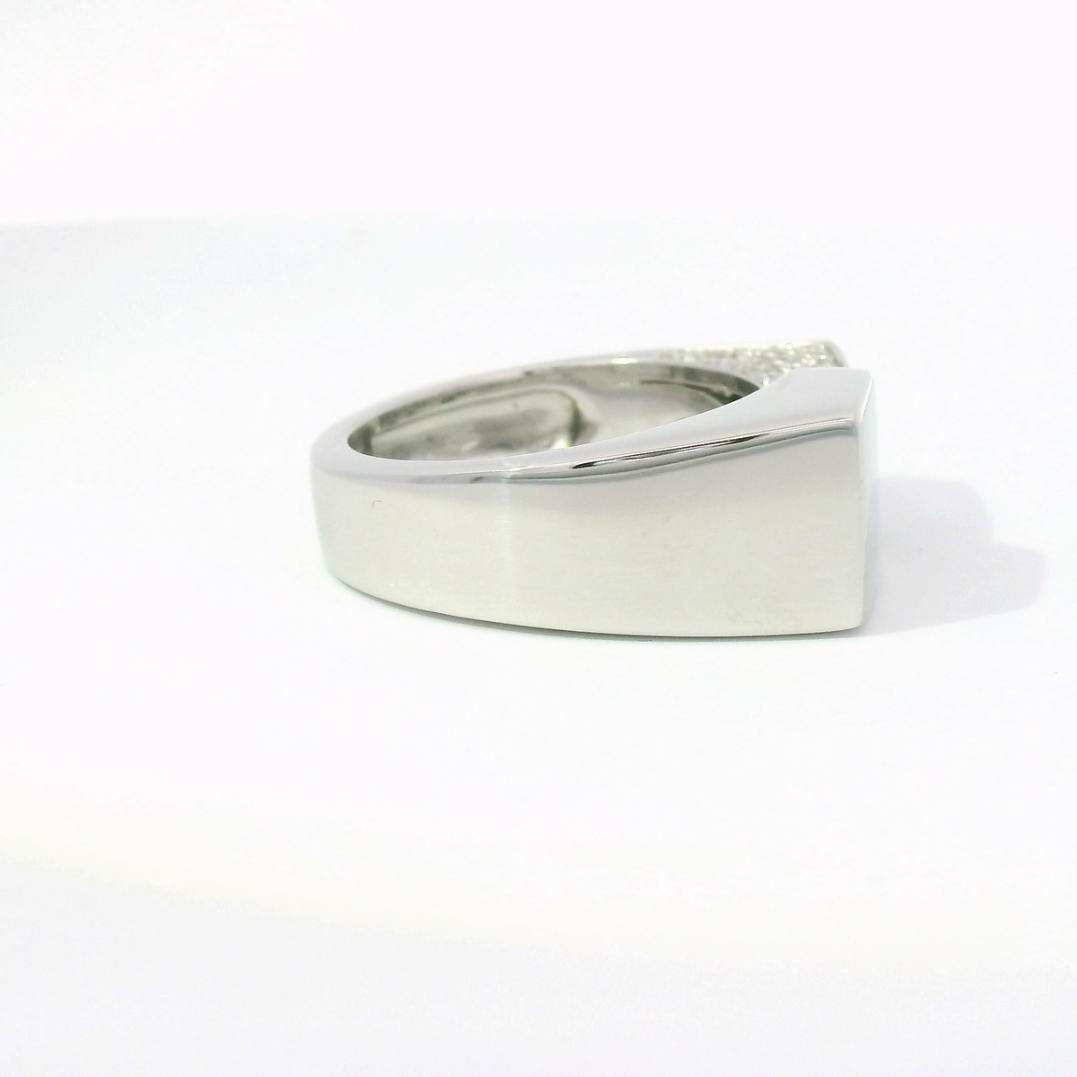 18 Karat Weißgoldring mit 1,20 ct Brillanten