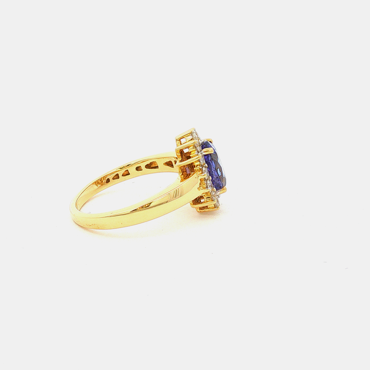18 Karat Gelbgoldring mit Tansanit & Diamanten