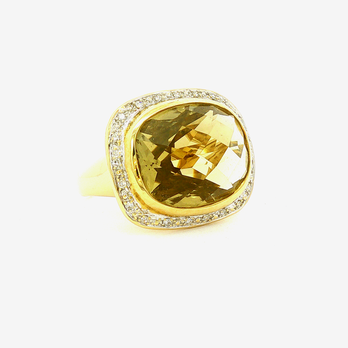 Citrin Cocktailring mit Halo-Fassung in Weißgold