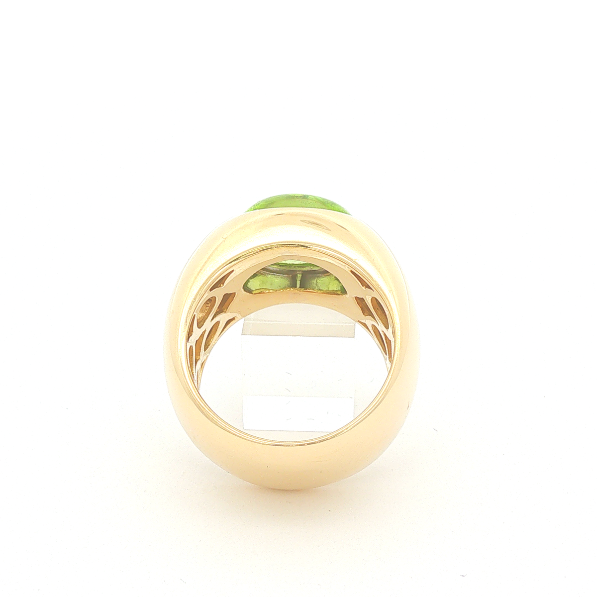Breiter Solitärring aus Gelbgold mit ovalem Peridot-Cabochon