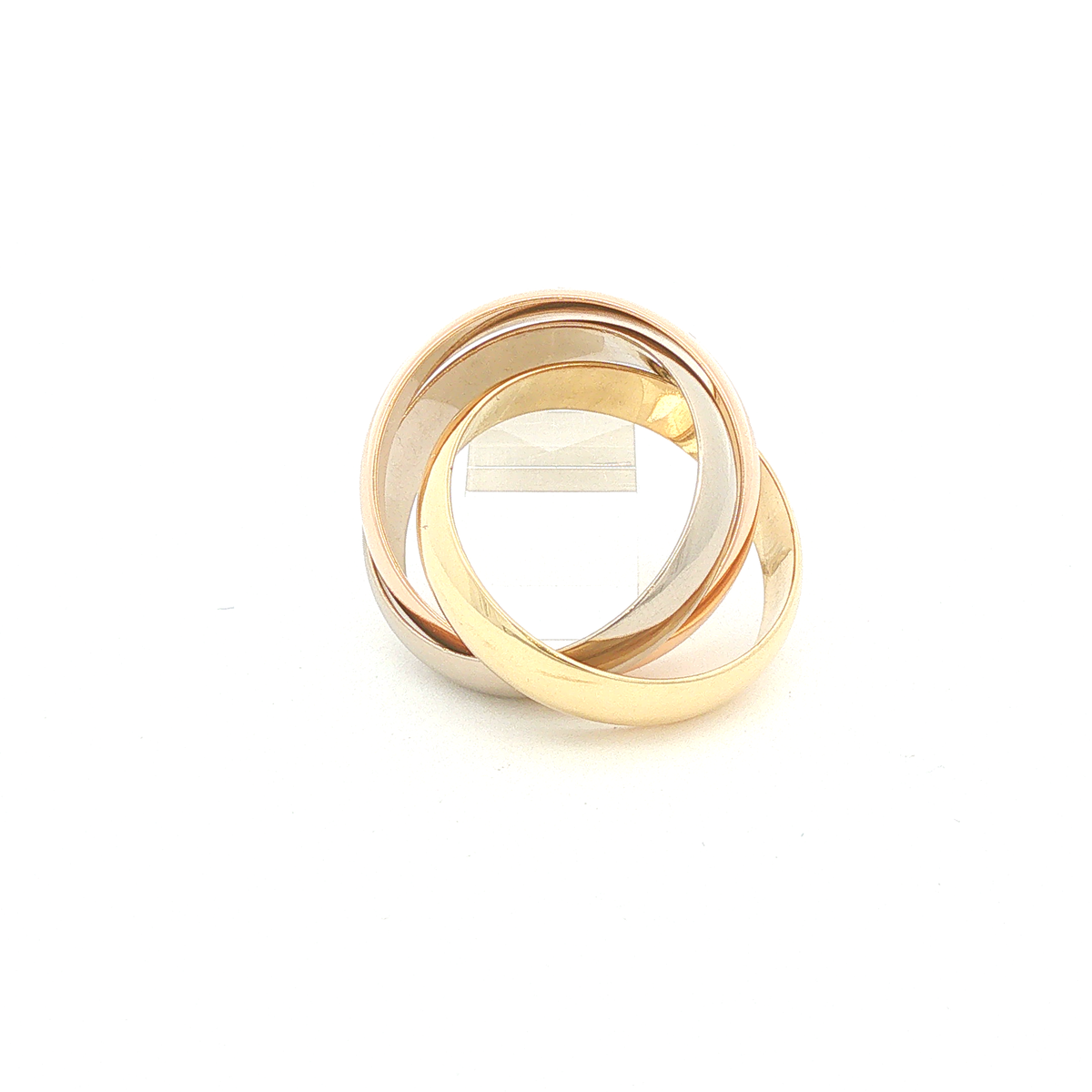 Cartier Trinity Ring aus 18 Karat Gelb-, Rosé- und Weißgold, Ringgröße 58, ohne Steinbesatz, in charakteristischer Tricolor-Gestaltung, Rückansicht. 