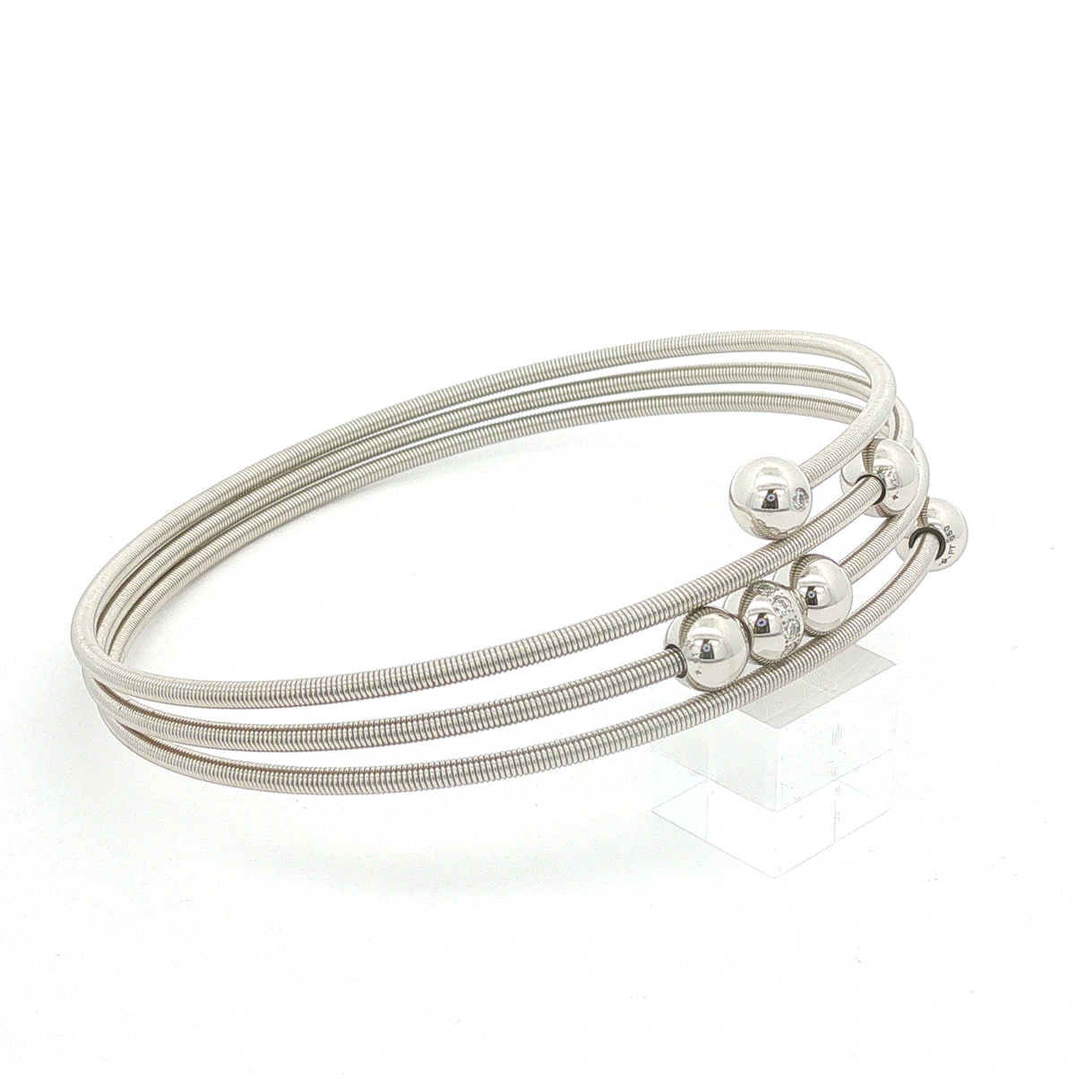Niessing Colette C Embrace Armreif 3-fach – Platin 950 mit 0,12 ct Brillanten
